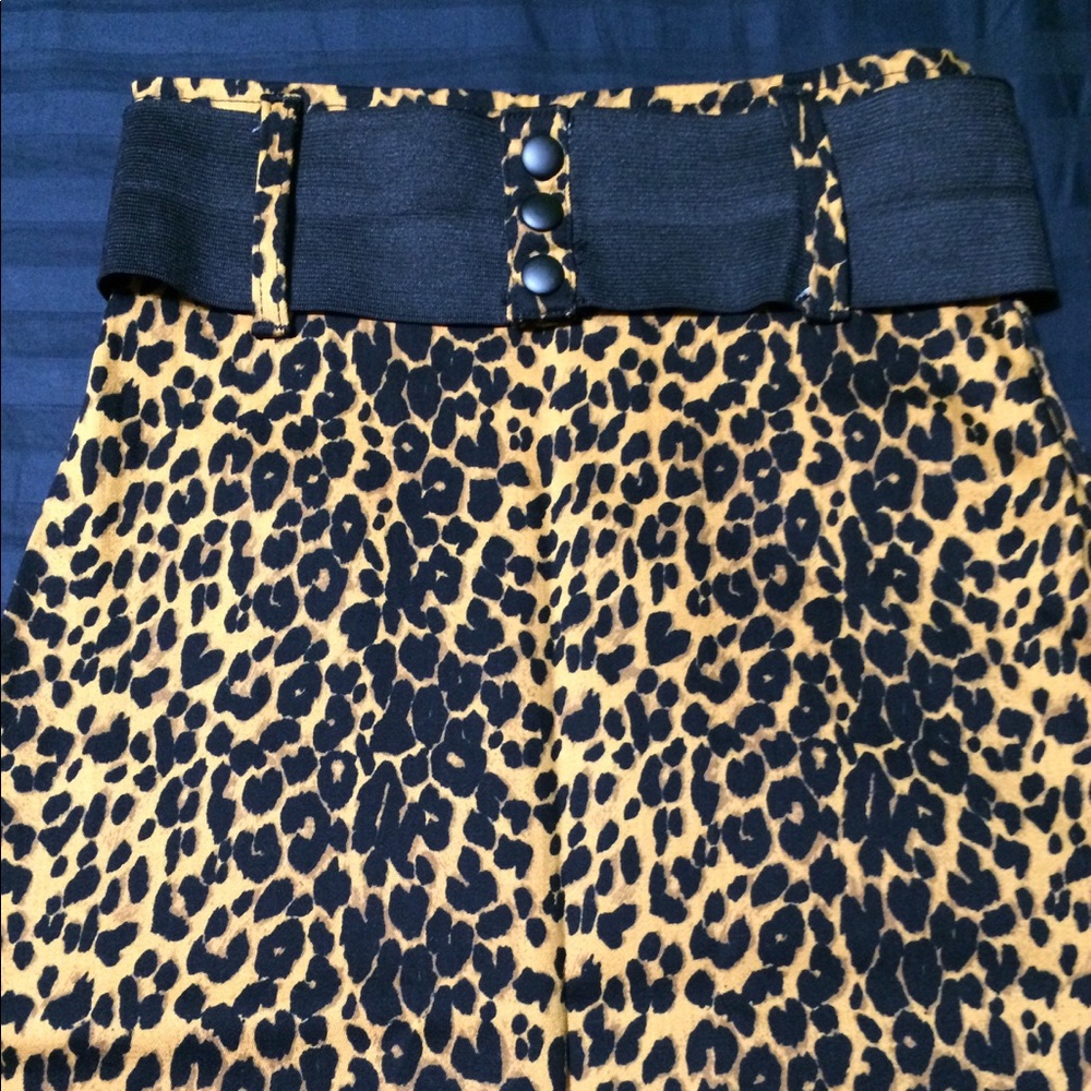 Switchblade stiletto leopard pinup skirt